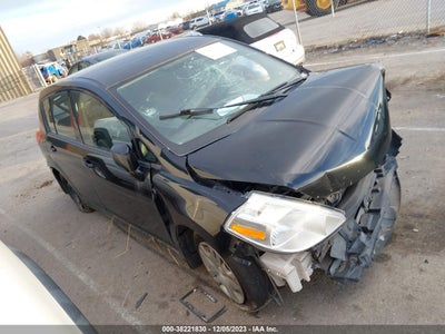 Nissan Versa 2011