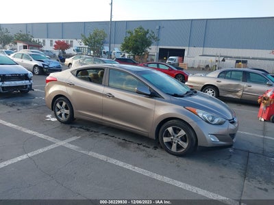 Hyundai Elantra 2012