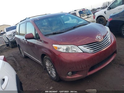 Toyota Sienna 2015