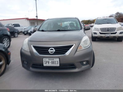 Nissan Versa 2012