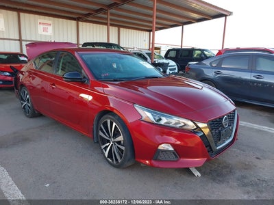Nissan Altima 2021
