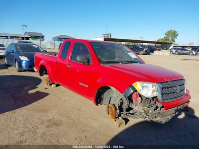 Suzuki Equator 2011
