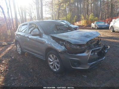 Mitsubishi Outlander sport 2014
