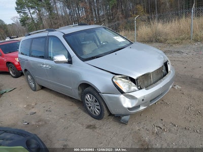 Kia Sedona 2012