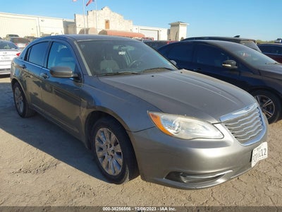 Chrysler 200 2012