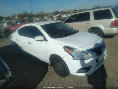 Nissan Versa 2016