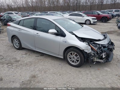 TOYOTA PRIUS PRIME 2017