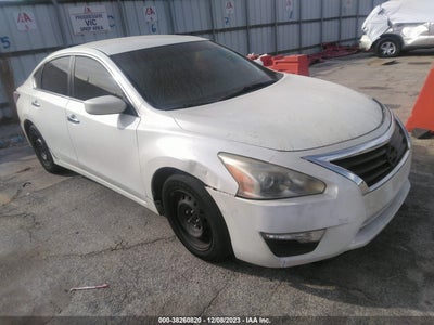 Nissan Altima 2014