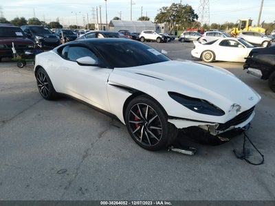 Aston martin Db11 2019