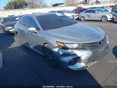 Toyota Camry 2019