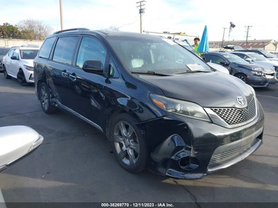 Toyota Sienna 2015