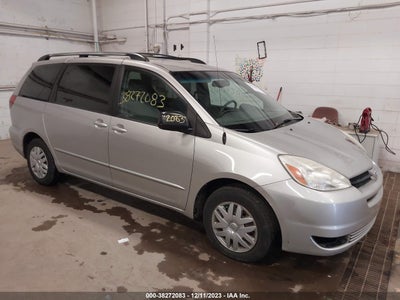 Toyota Sienna 2004
