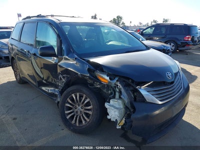 Toyota Sienna 2011
