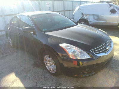 Nissan Altima 2010
