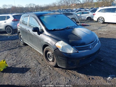 Nissan Versa 2011
