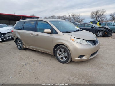 Toyota Sienna 2011