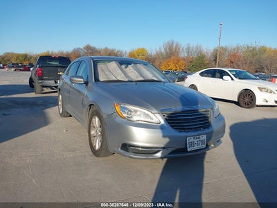 Chrysler 200 2014