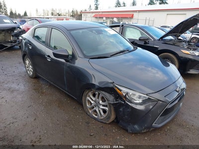 Scion Ia 2016