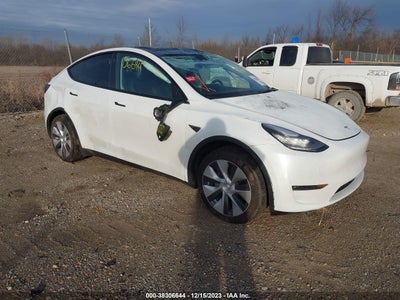 Tesla Model y 2022