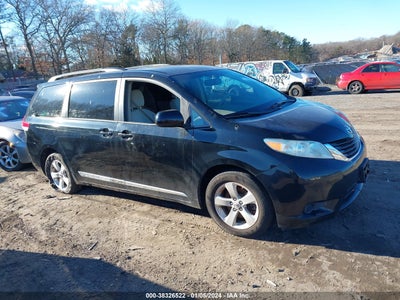 Toyota Sienna 2011