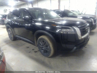 Nissan Pathfinder 2024