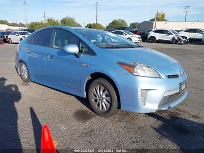 Toyota Prius Plug-In 2014