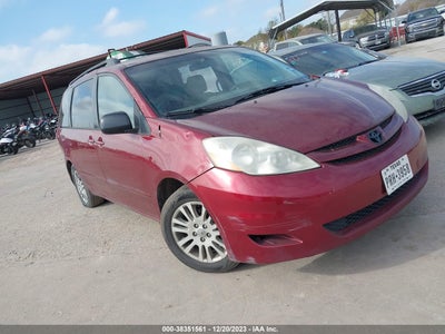 Toyota Sienna 2010