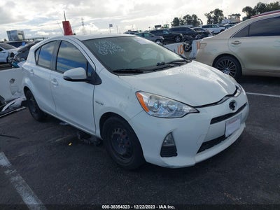 Toyota Prius c 2013