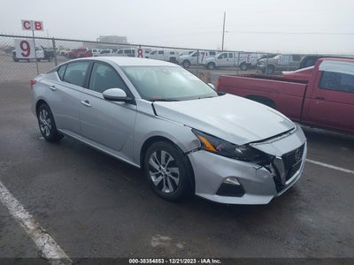 Nissan Altima 2022