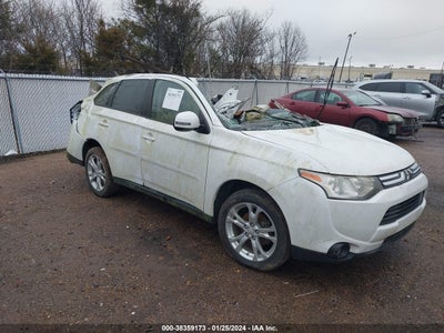 Mitsubishi Outlander 2014