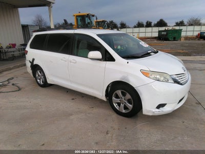 Toyota Sienna 2013