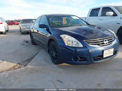 Nissan Altima 2010