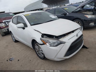 Scion Ia 2016
