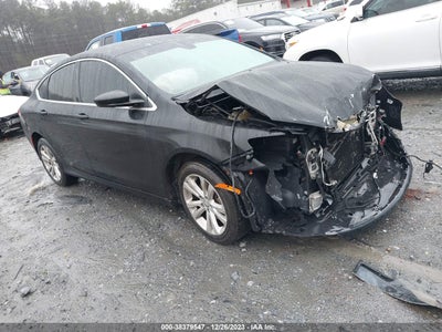 CHRYSLER 200 2015