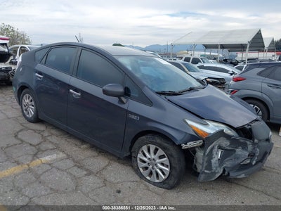 Toyota Prius plug-in 2014