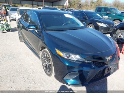 Toyota Camry 2018