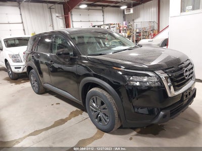Nissan Pathfinder 2024