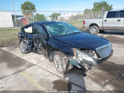 CHRYSLER 200 2013