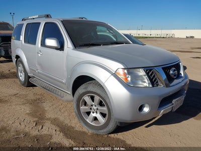 Nissan Pathfinder 2012