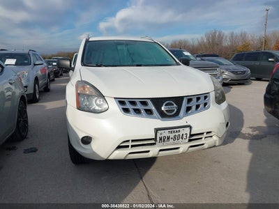 Nissan Rogue select 2014