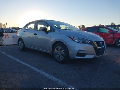 Nissan Versa 2022