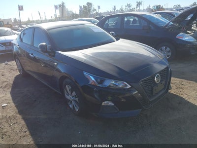 Nissan Altima 2020