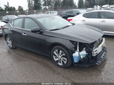 Nissan Altima 2022