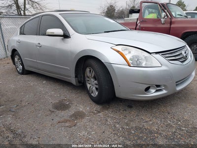 Nissan Altima 2012