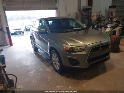 Mitsubishi Outlander sport 2015