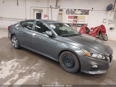 Nissan Altima 2020
