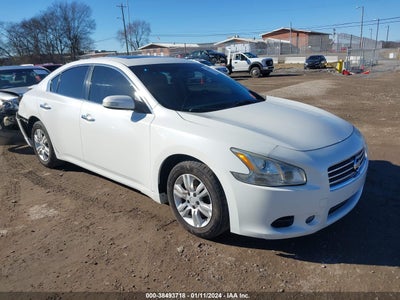 Nissan Maxima 2010