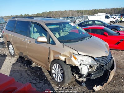 Toyota Sienna 2013