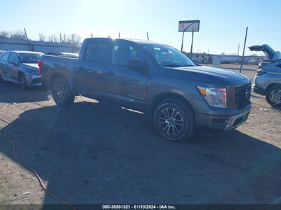 Nissan Titan 2022