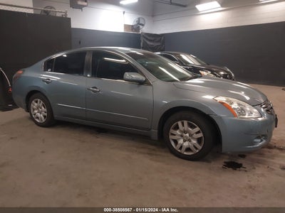 Nissan Altima 2012